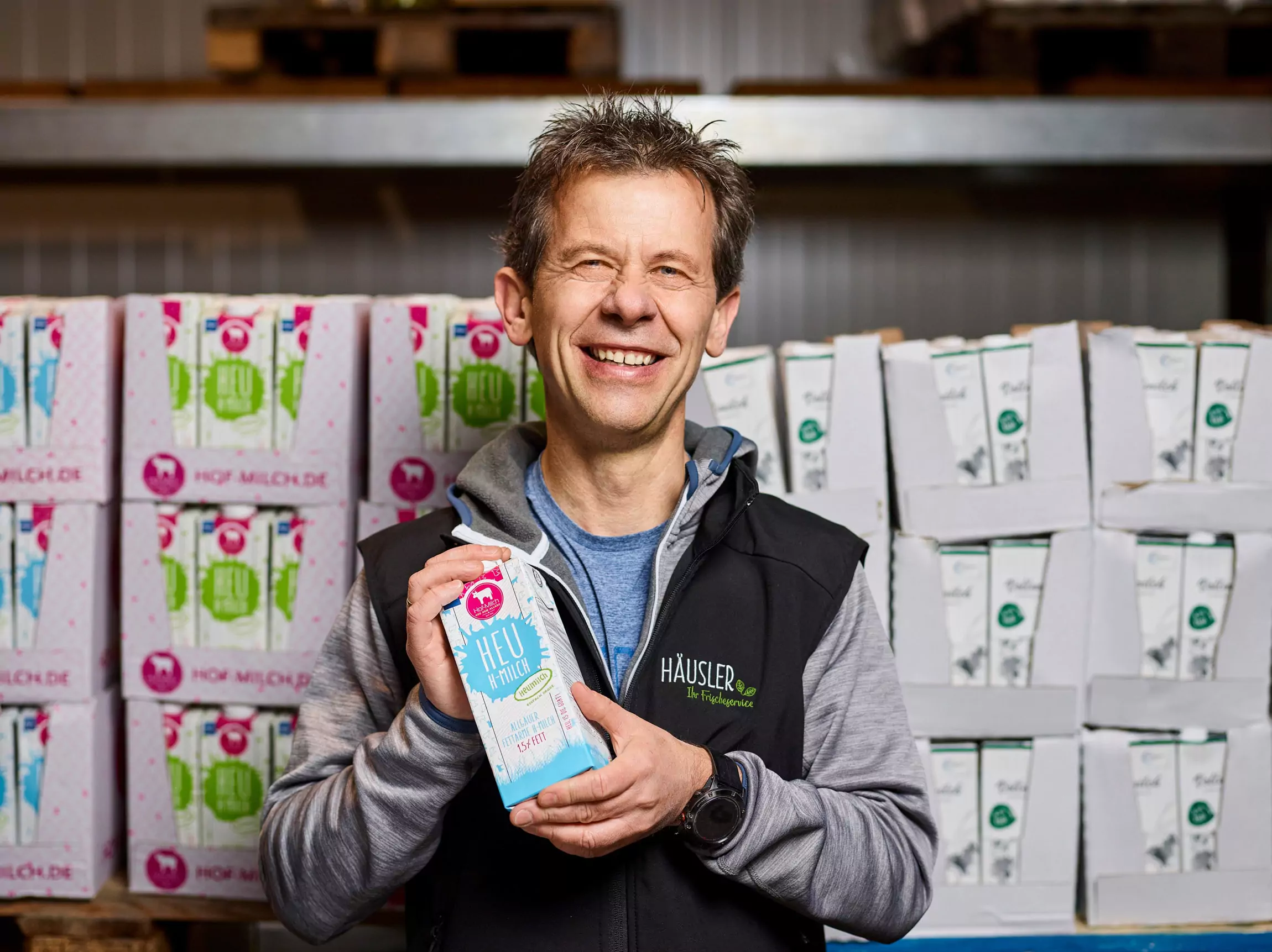 Frischen Alpenmilch gehört natürlich auch zum Angebot dazu.